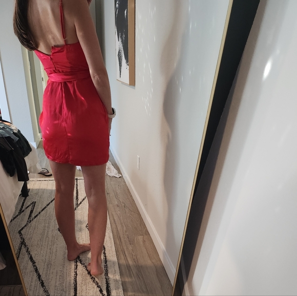 Selfie Leslie Bebe Satin Cowl Neck Wrap Dress Red - Picture 8 of 8